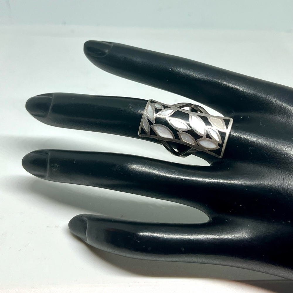 Vintage 925 Black Onyx Mother of Pearl Ring